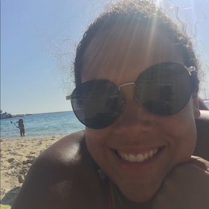 Meet your Posher, Gabrielle